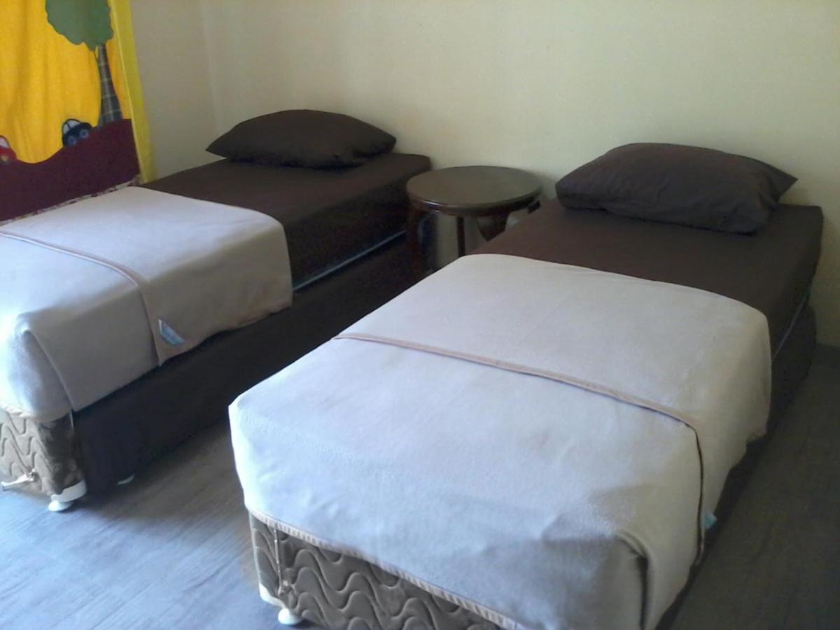 Hotel Cemerlang Baturraden Oda fotoğraf